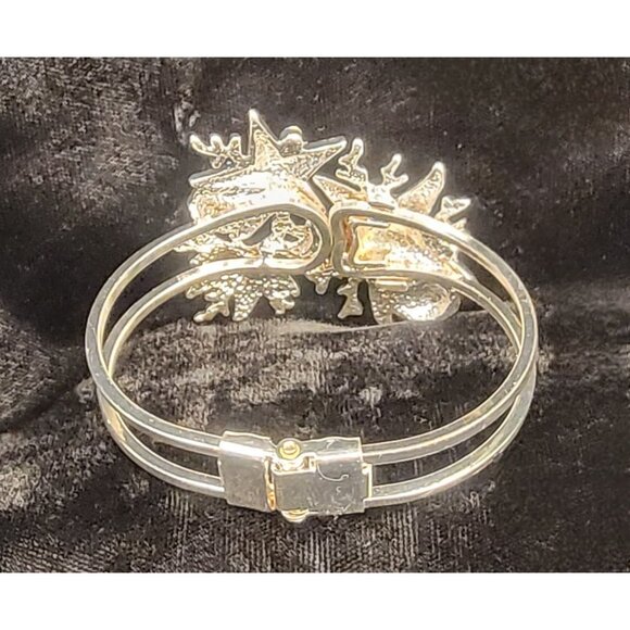 Hinged Starfish and Seashell Bracelet with Blue Rhinestones - Picture 4 of 11